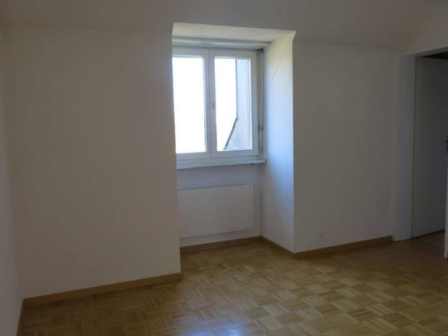 3 Zimmer, 70 m², 2. Stock