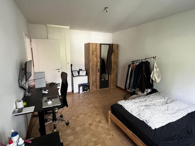 3 Zimmer, 70 m², 2. Stock