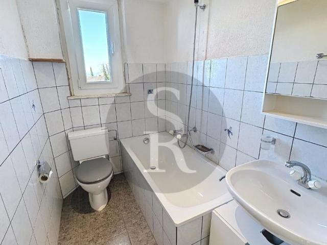 3 Zimmer, 70 m², 2. Stock