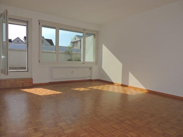 3 Zimmer, 70 m², 2. Stock