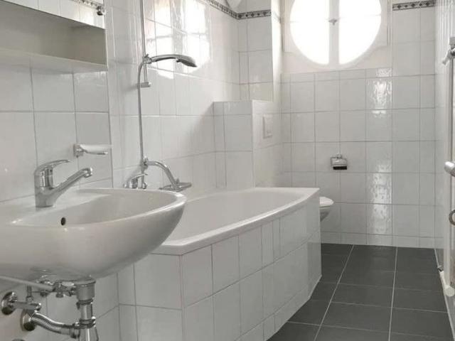 3 Zimmer, 70 m², 2. Stock