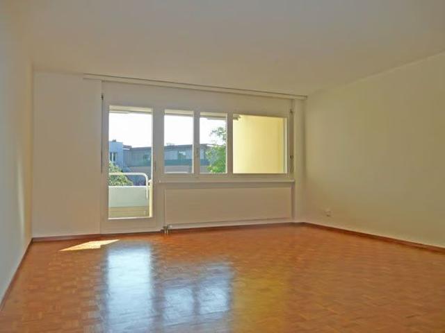 3 Zimmer, 77 m², 1. Stock