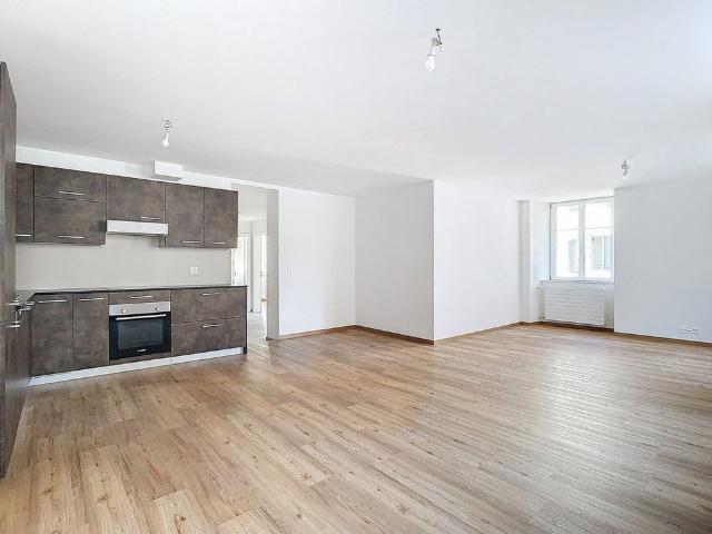 3 Zimmer, 77 m², 1. Stock