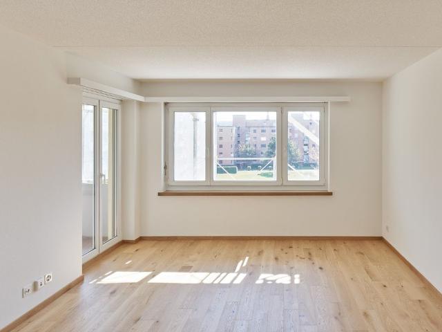 3 Zimmer, 77 m², 1. Stock