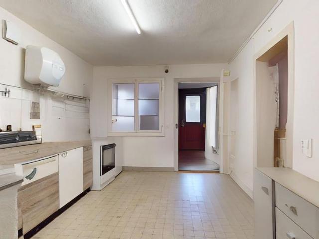 3 Zimmer, 77 m², 1. Stock