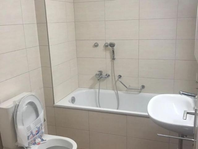 3 Zimmer, 77 m², 6. Stock