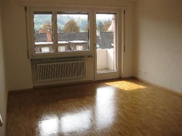 3 Zimmer, 74 m², 2. Stock