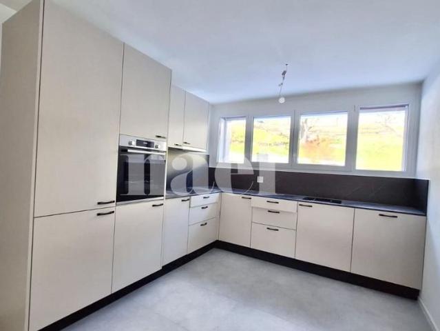 3 Zimmer, 75 m², 1. Stock