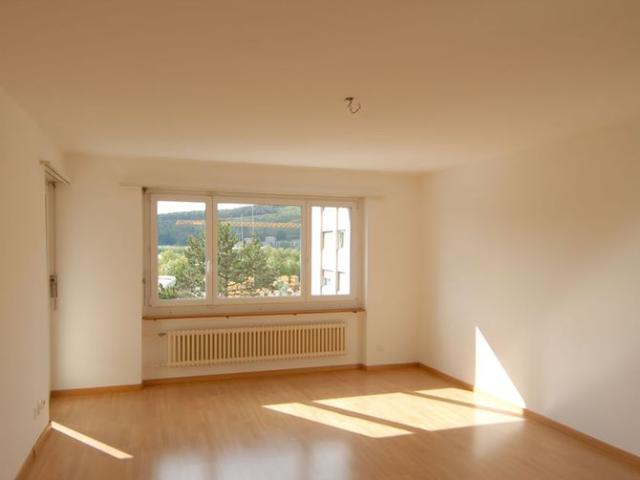 3 Zimmer, 75 m², 1. Stock