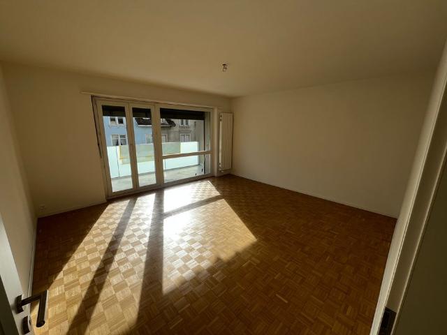3 Zimmer, 75 m², 2. Stock