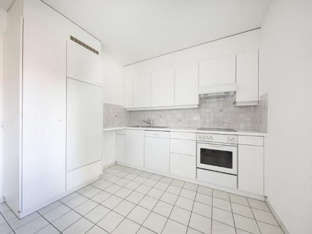 3 Zimmer, 75 m², 2. Stock