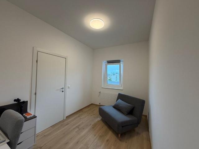 3 Zimmer, 75 m², 6. Stock