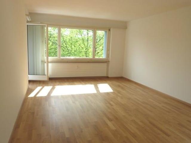 3 Zimmer, 76 m², 2. Stock