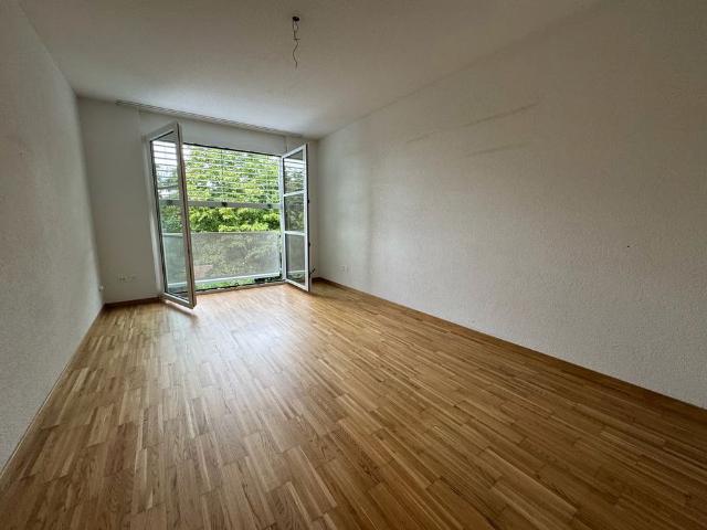 3 Zimmer, 76 m², 2. Stock