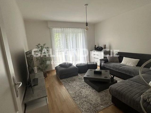 3 Zimmer, 76 m², 2. Stock