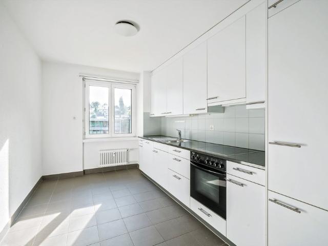 3 Zimmer, 83 m², 2. Stock