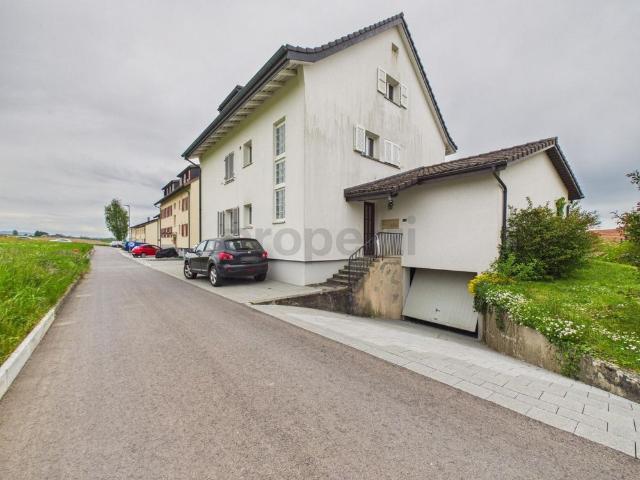 3 Zimmer, 80 m², 1. Stock