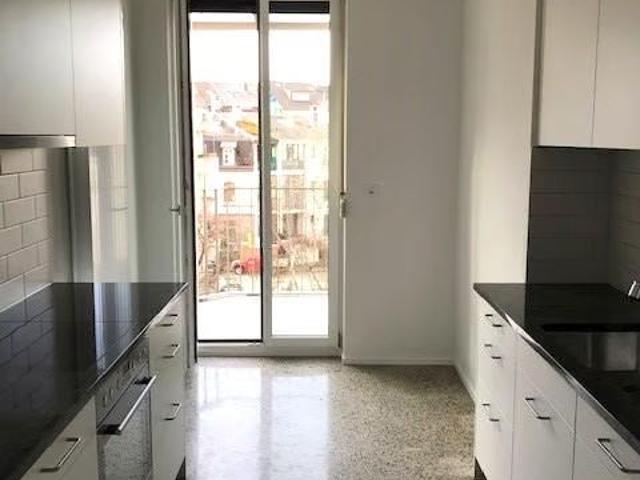 3 Zimmer, 80 m², 1. Stock