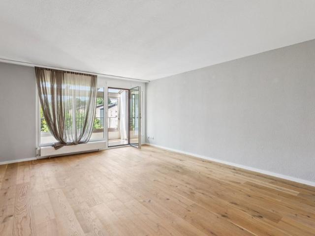3 Zimmer, 80 m², 2. Stock