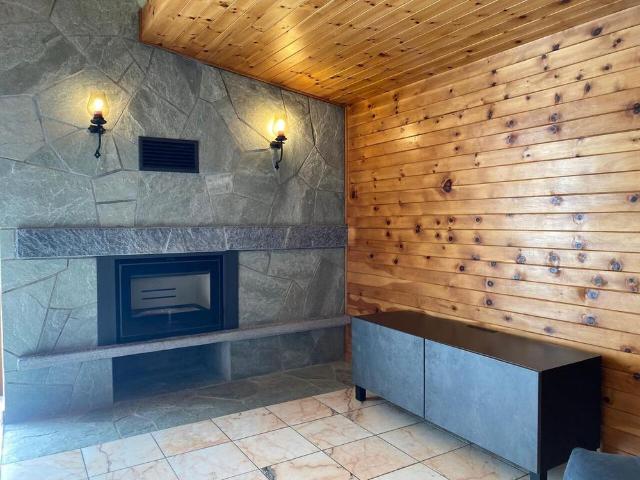 3 Zimmer, 80 m², 2. Stock