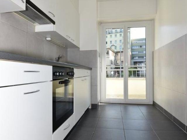3 Zimmer, 80 m², 2. Stock