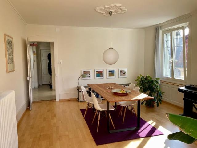 3 Zimmer, 80 m², 2. Stock