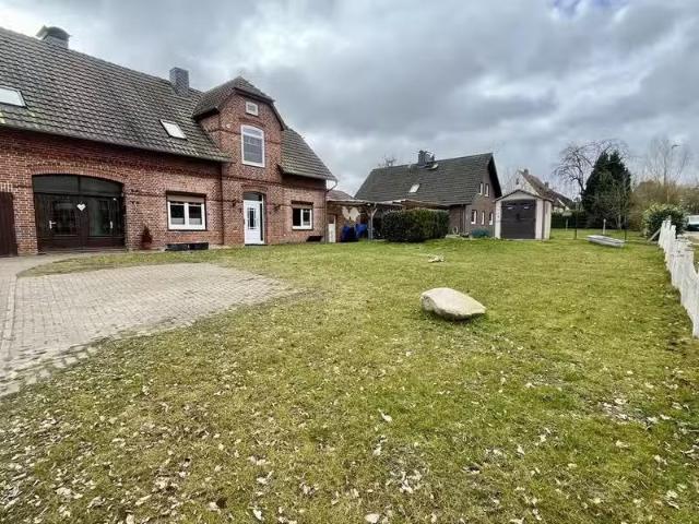 3 Zimmer 80 m² 850 € Kaltmiete Wohnungen in Ritterhude