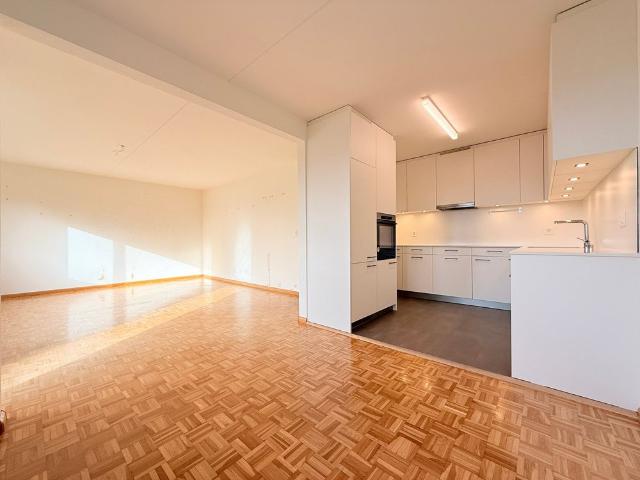3 Zimmer, 81 m², 1. Stock