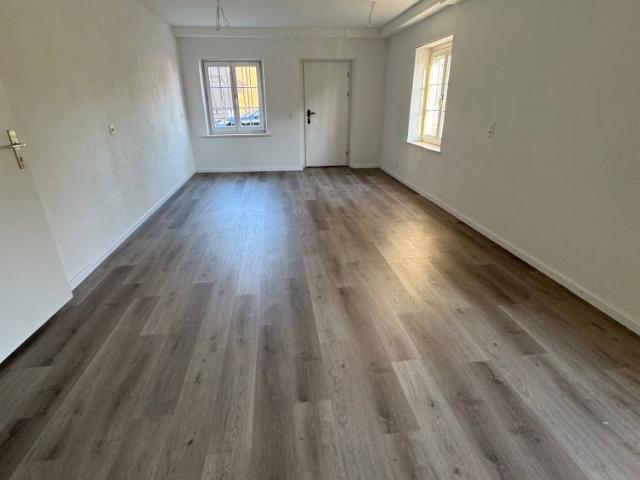 3 Zimmer, 82 m², 2. Stock