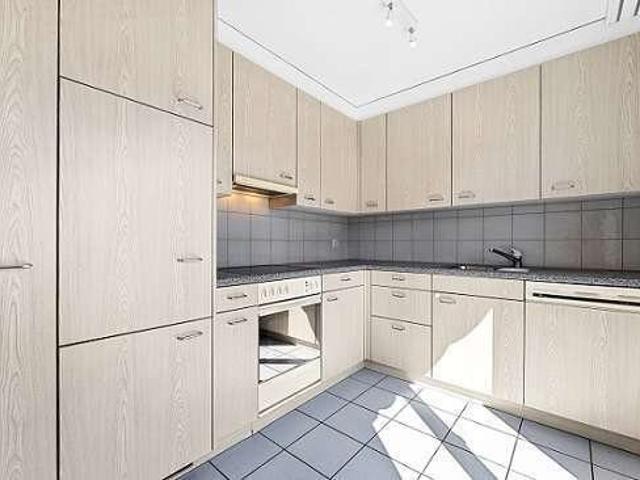3 Zimmer, 84 m², 6. Stock