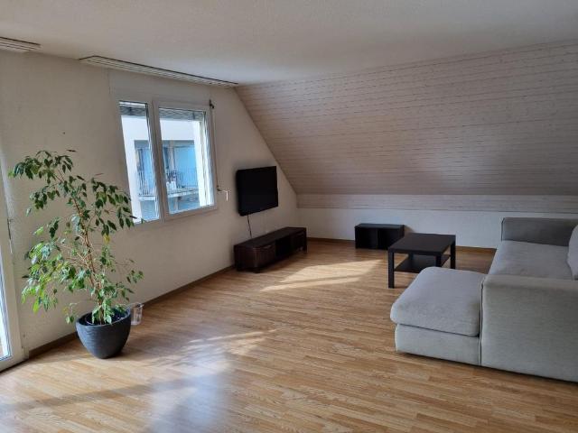 3 Zimmer, 85 m², 2. Stock