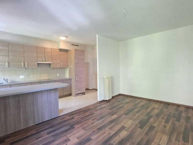 3 Zimmer, 88 m², 2. Stock