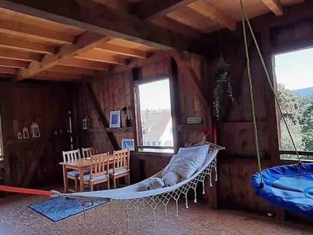 3 Zimmer, 93 m², 2. Stock