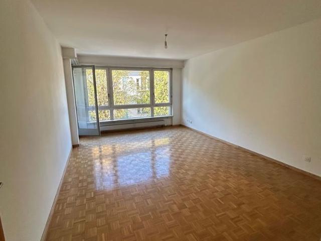 3 Zimmer, 90 m², 2. Stock
