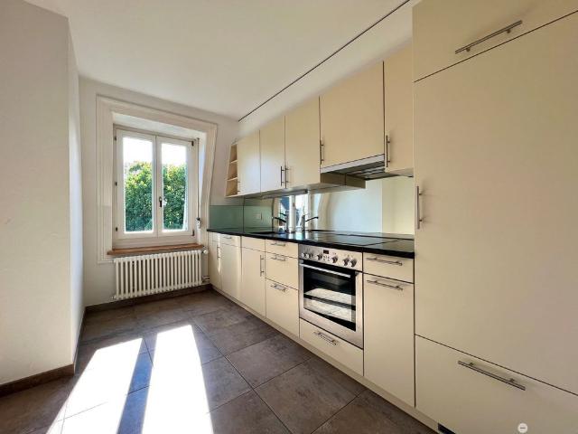 3 Zimmer, 90 m², 3. Stock