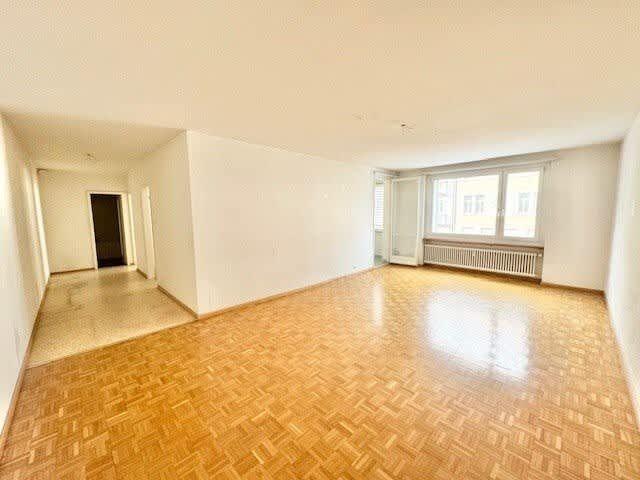 3 Zimmer, 90 m², 5. Stock