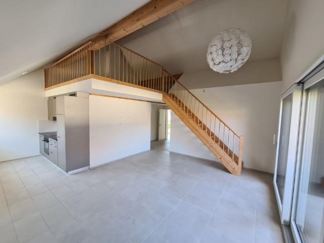 3 Zimmer, 97 m², 2. Stock