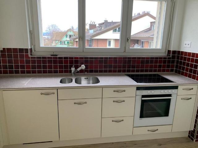 3 Zimmer, 95 m², 2. Stock