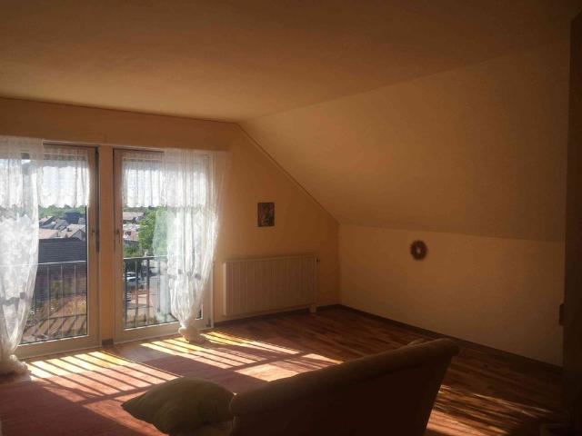 3 Zimmer, 96 m², 1. Stock