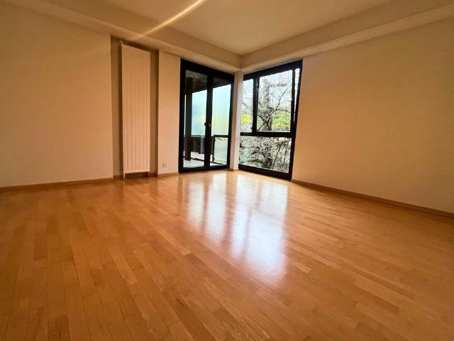 3 Zimmer, 100 m², 1. Stock