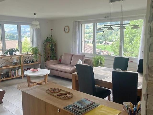 3 Zimmer, 100 m², 1. Stock