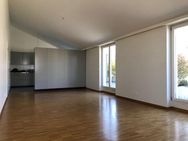 3 Zimmer, 100 m², 2. Stock