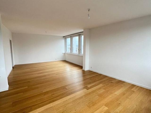 3 Zimmer, 125 m², 10. Stock