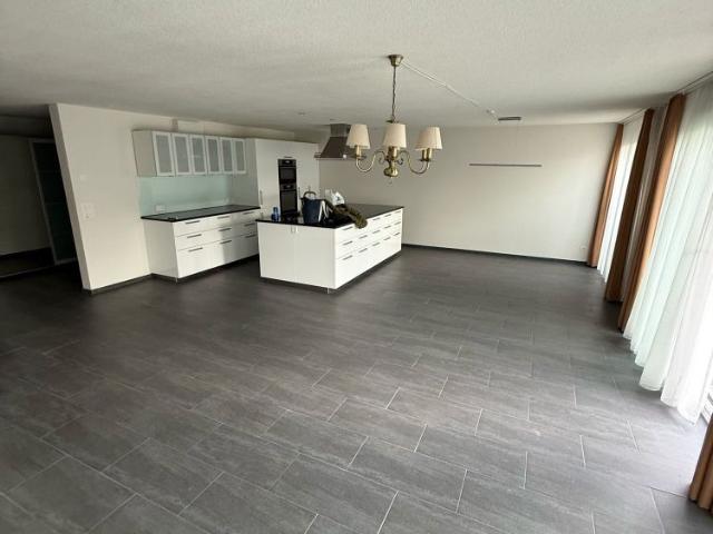 3 Zimmer, 130 m²