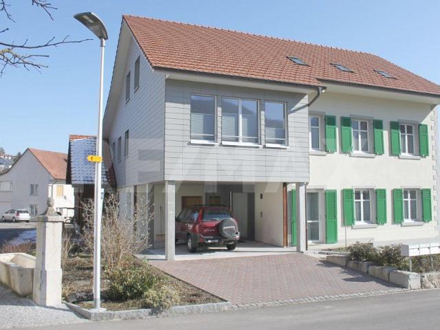 3 Zimmer, 138 m², 1. Stock