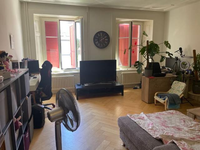 3 Zimmer, 1 m², 2. Stock