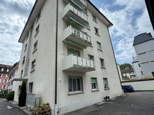 3 Zimmer unter dem Bahnhof in Lausanne