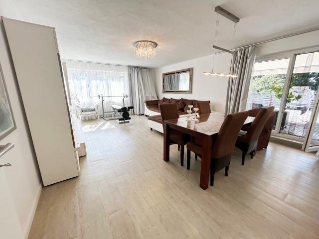 3 Zimmer Wohnung mit 80 qm Dachterrasse in Percha