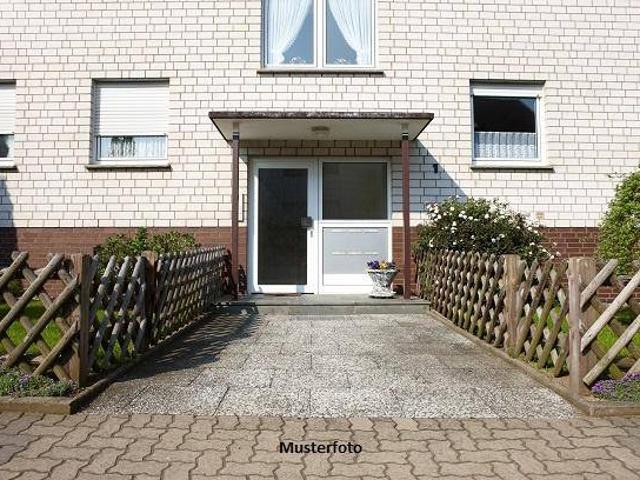 3 Zimmer Wohnung mit Terrasse