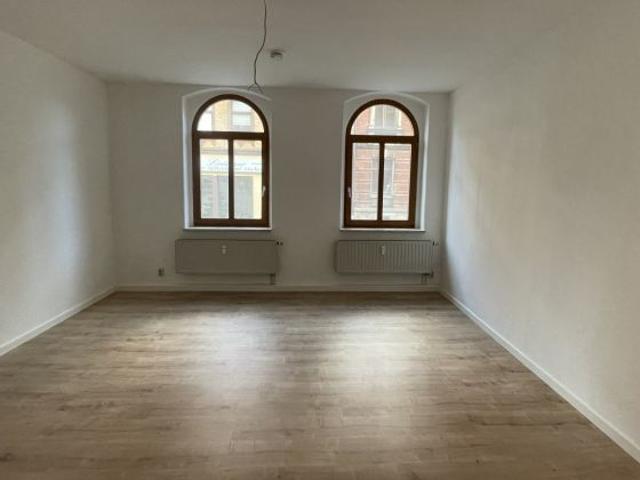 3 Zimmer Wohnung mit Balkon !